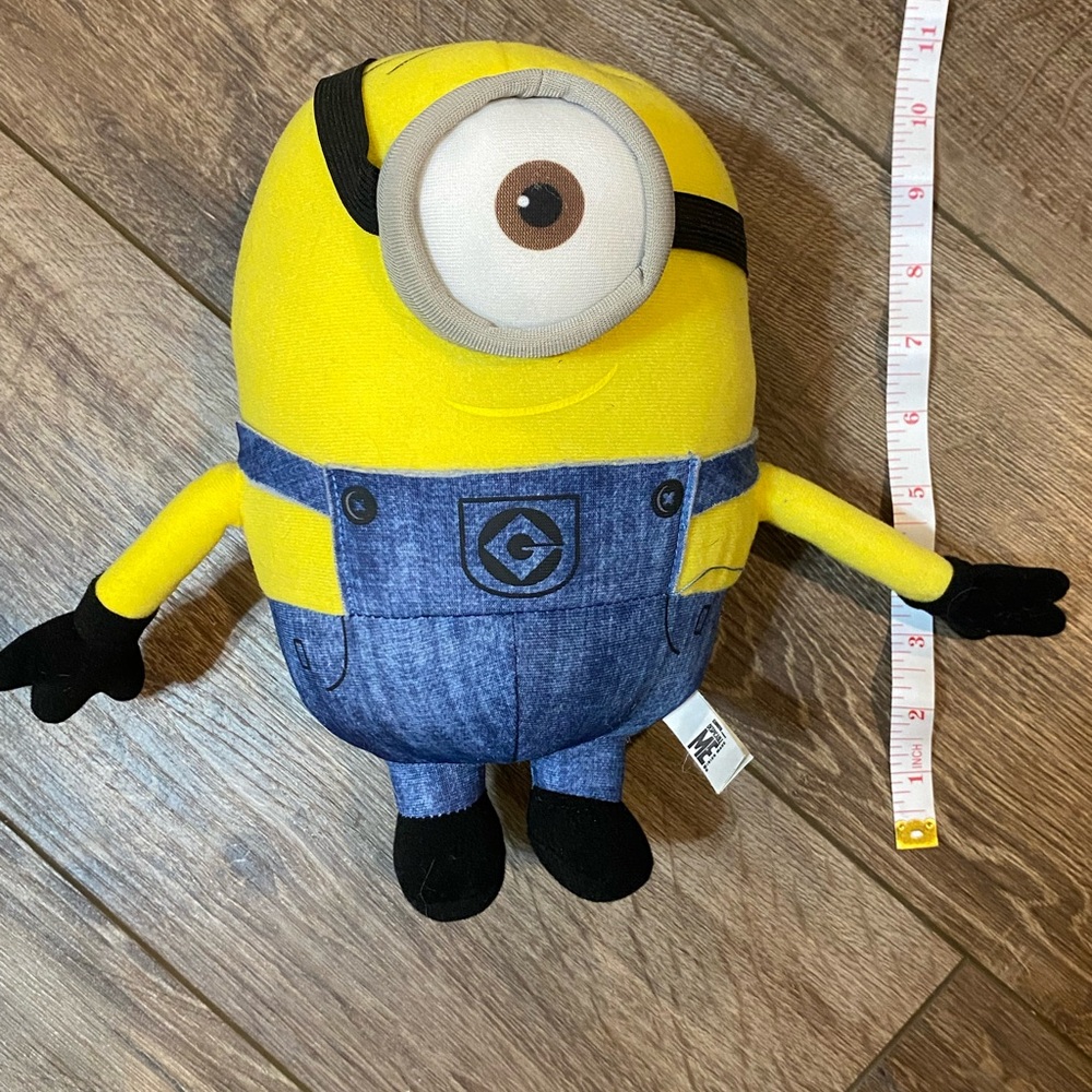 Despicable Me Minion Plush 10"